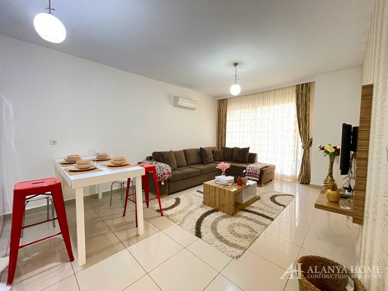 Аланиядағы Махмутлар ауданындағы Palmfilia Resindence тұрғын үй кешенінде сатылатын 1 + 1 пәтер