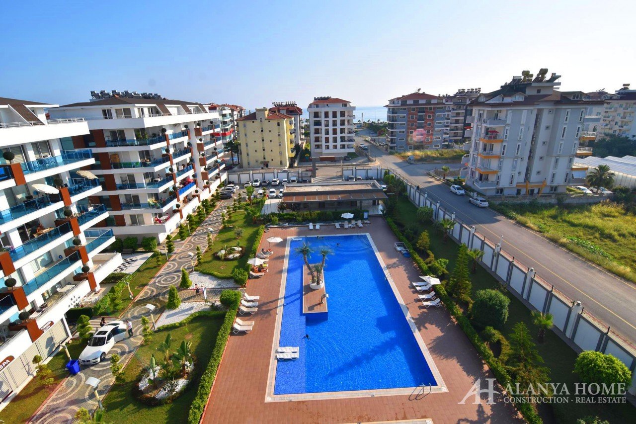 Alanya Kestelde RİSİNG BLUE site içinde geniş 2+1 daire
