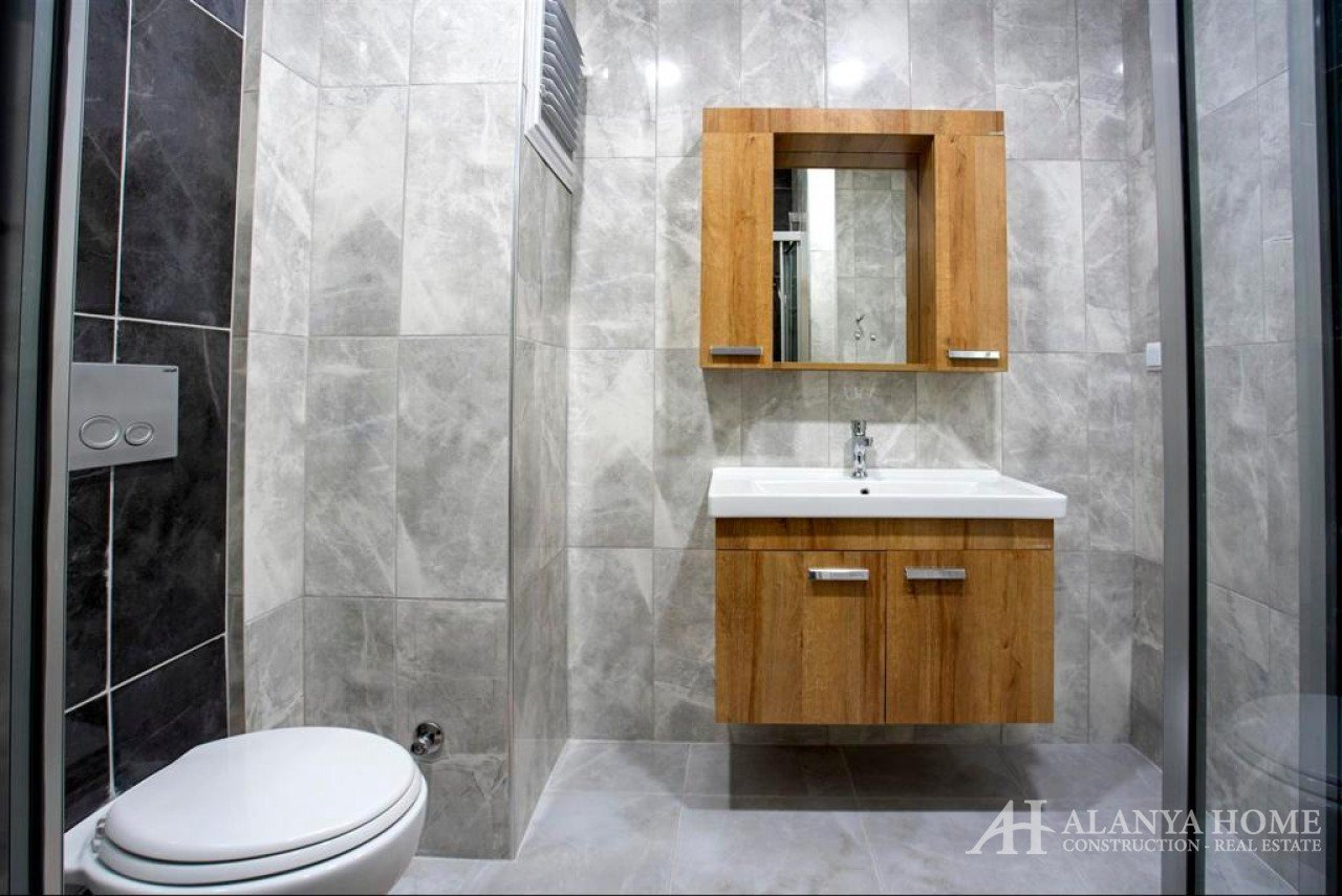 Фото купить продать недорогую двухкомнатную квартиру недвижимость 1+1 c большой ванной душевой комна