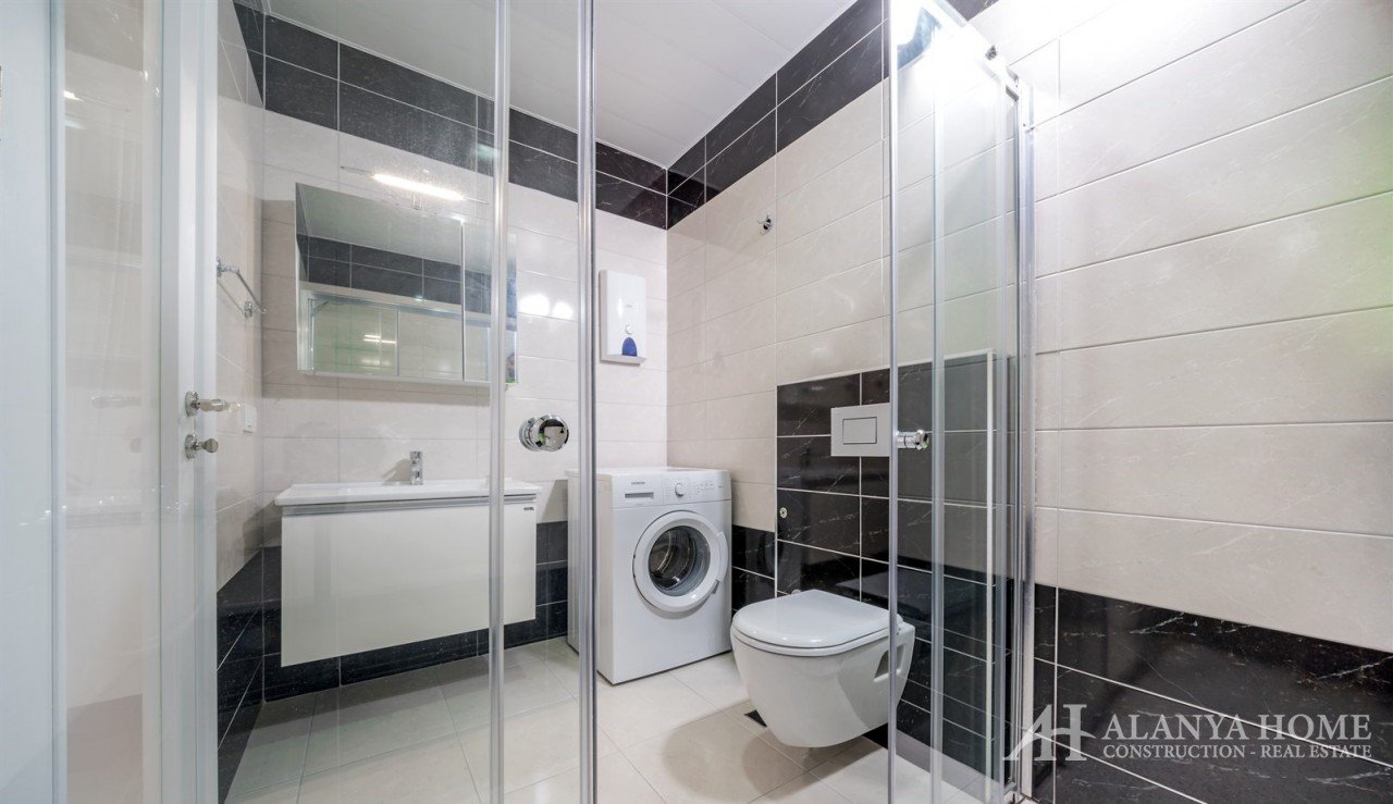 Фото купить продать недорогую двухкомнатную квартиру недвижимость 1+1 c большой ванной душевой комна