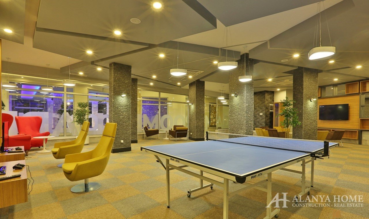 Фото купить продать недорогую квартиру недвижимость в доме жилом комплексе с настольный теннис корт