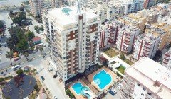 Yenisey 4 Махмутлар Алания Анталия Түркияда теңіз көрінісі бар теңіздің жанында құрылыс салушы компа