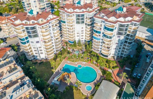 Простора Квартира З 4 Спальнями В Cıkcıllı Alcon Taya