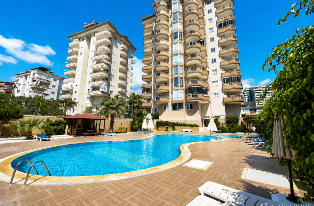 2+1 Sea-View Apartment in Cikcilli, Mountain Sitesi