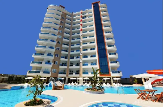 Möbliertes 4+1-Penthouse in Yekta Plaza Mahmutlar