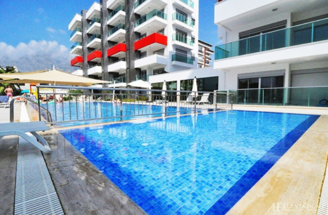 Appartement 1+1 à Kestel, Lale 1, à 150 m de la mer