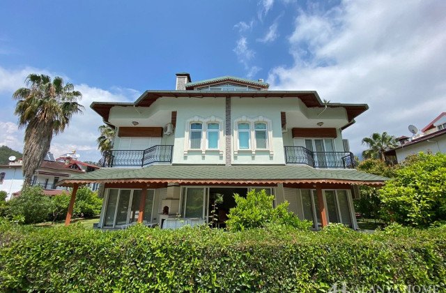 Yener Villas