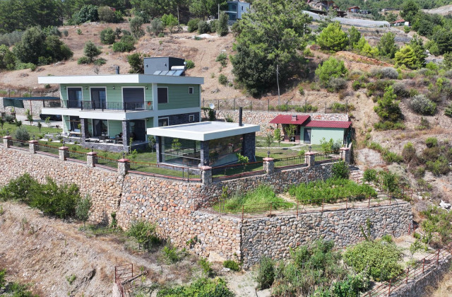 Furnished 4-Room Villa on 5,000 m² in Kestel, Alanya