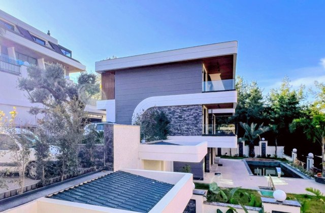 Villa individuelle de 3 chambres à Oba, Alanya