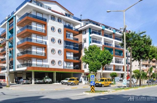 Furnished 2+1 Apartment in Kleopatra Özdence, Alanya