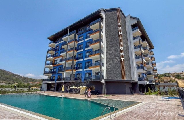 1+1-Wohnung in Gazipaşa mit Pool, 57 m²