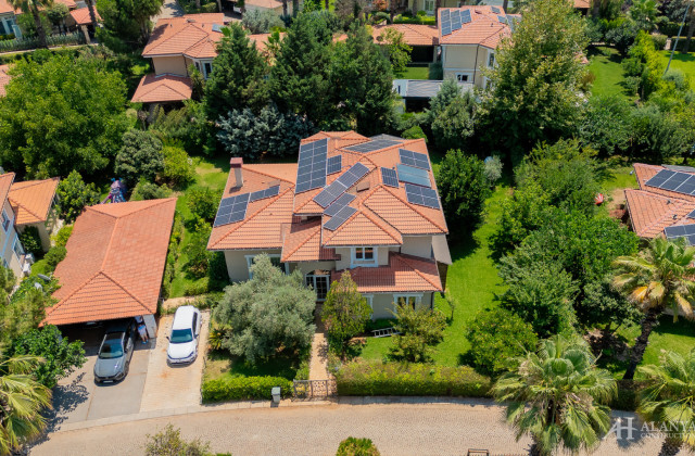 Furnished 5+1 Villa in Palmiye Sitesi, Döşemealtı