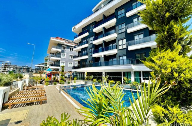 Iky United Suites – Private Garden 2+1 Duplex Apartment, Oba, Near The Sea