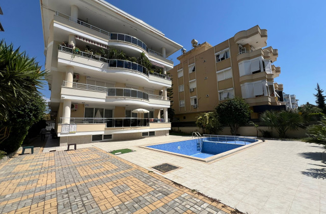 Furnished 1+1 Apartment in Oba, 100 m from the Sea