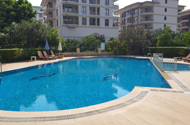 Просторная квартира 4+1 в Оба, Yalın Sitesi