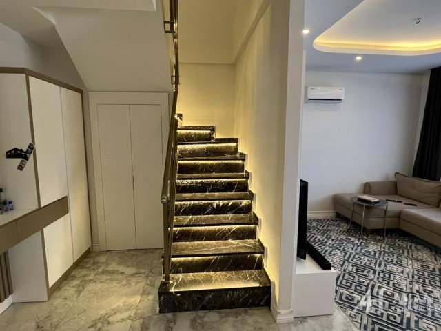 Купить квартиру в Аланьи 2+1 дюплекс с ВНЖ в жилом комплексе Flora Garden Oba Residence