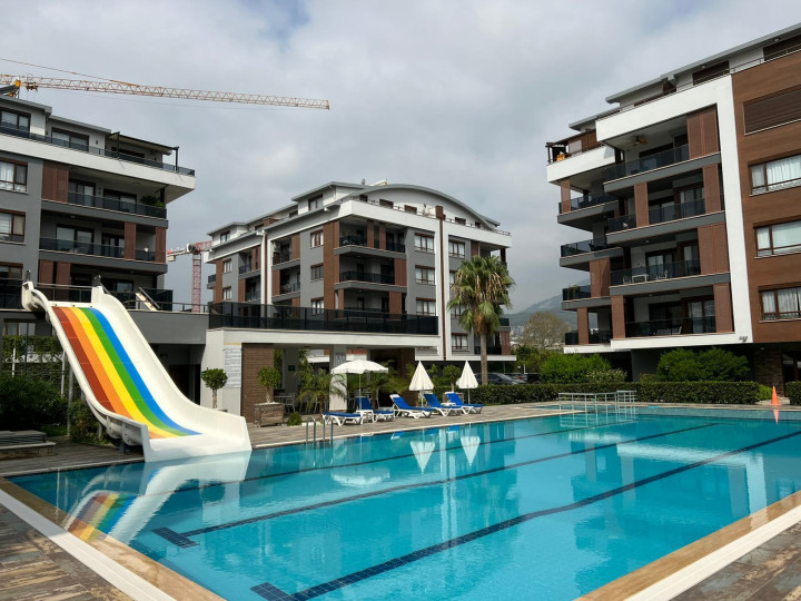 شقة 5+1 مفروشة للبيع في أوبا ضمن Yeşilbahçe Residence