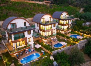 BEKTAŞ FURNISHED 5+1 DETACHED VILLA ELIGIBLE FOR TURKISH CITIZENSHIP